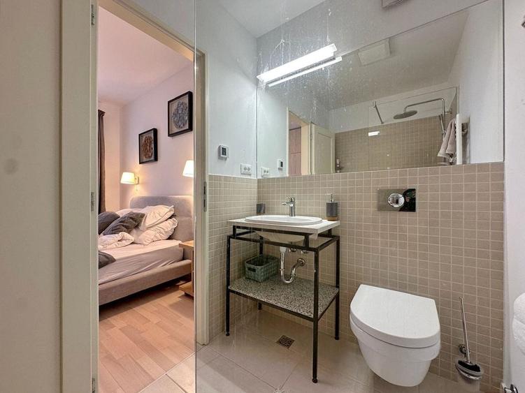 Apartament cu 3 camere decomandat, mobilat în Centrul Istoric