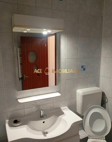 Apartament cu 2 camere semidecomandat, mobilat în Berceni