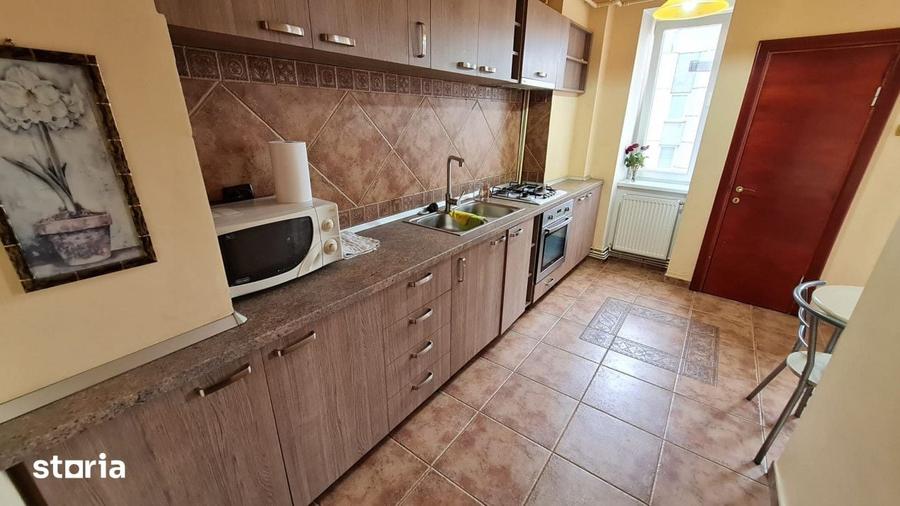 Apartament 3 camere zona Universitatea Transilvania - 9