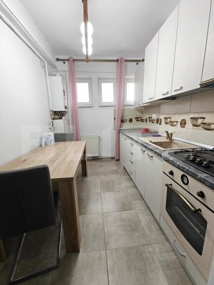 Apartament cu 2 camere decomandat, mobilat în Ultracentral