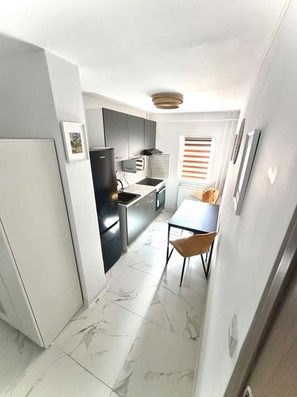 Garsonieră decomandată în Complex Studențesc