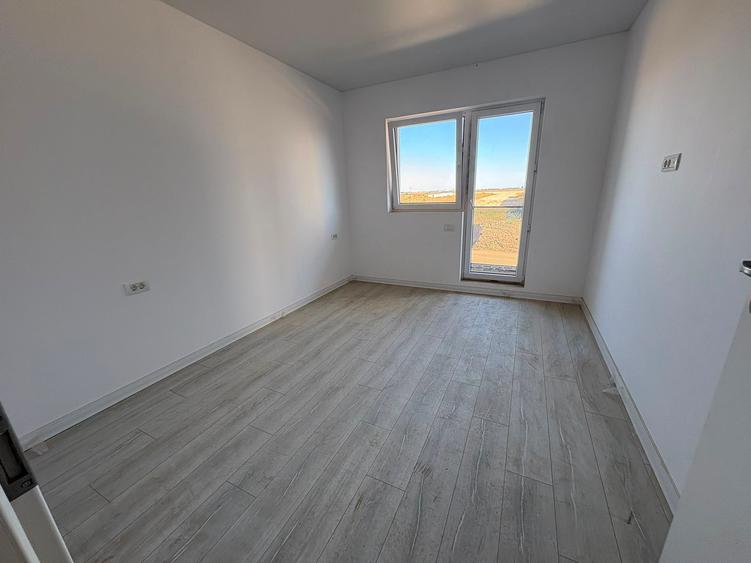 Apartament cu 2 camere decomandat în Berceni