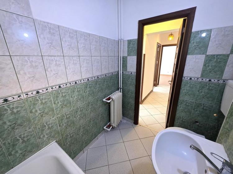 De vanzare 3 camere la Doamna Ghica, bloc reabilitat, decomandat - 17