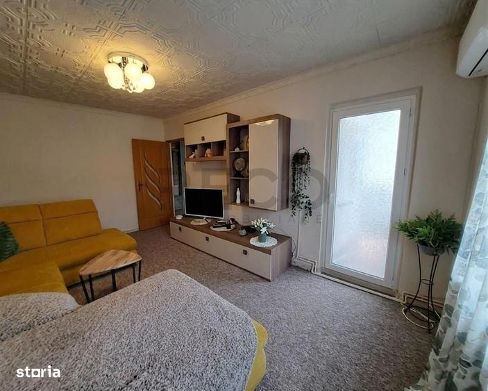 Apartament cu 2 camere decomandat în Central