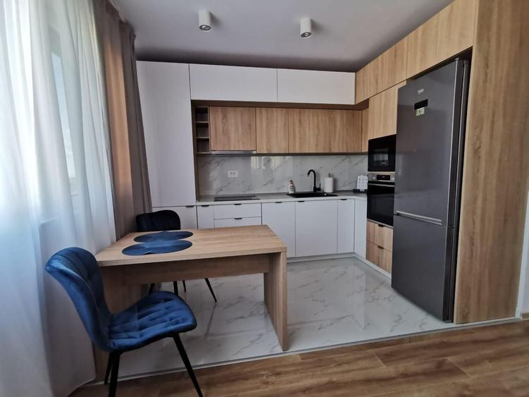 Apartament cu 2 camere decomandat în Aradului