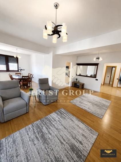 Apartament cu 3 camere decomandat, mobilat în Dacia