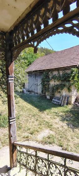 Casă individuală cu 3 camere cu Teren 2077 Mp în Exterior Vest
