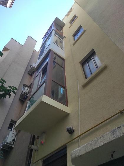 Apartament cu 4 camere decomandat în Calea Călărașilor
