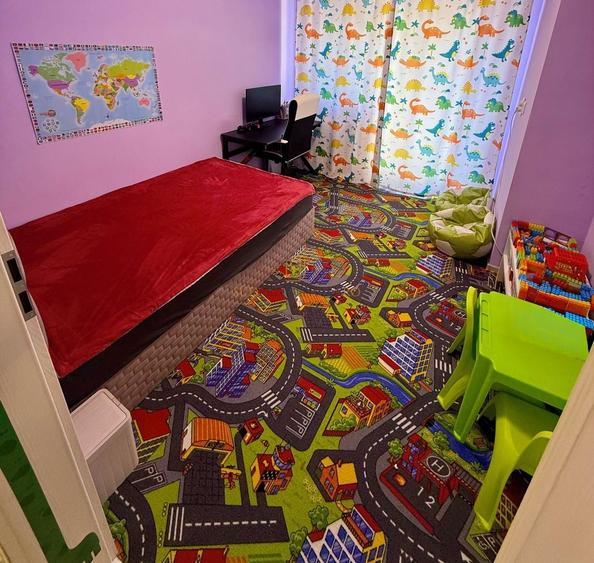 Apartament cu 3 camere decomandat, mobilat în Berceni