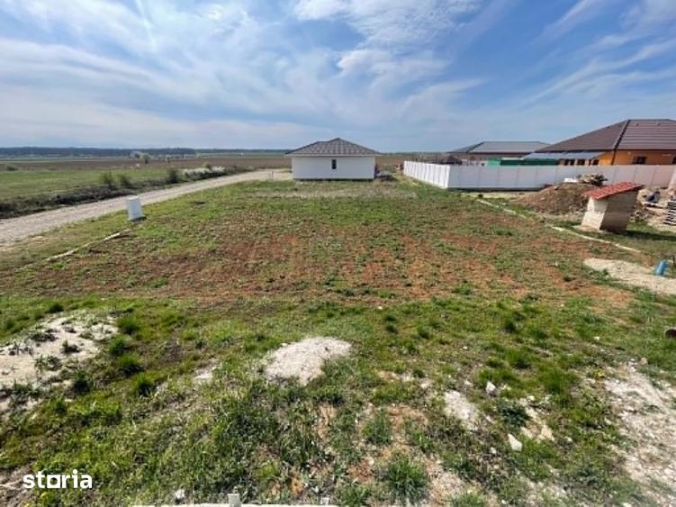 Casă cu 7 camere cu Teren 750 Mp în Central
