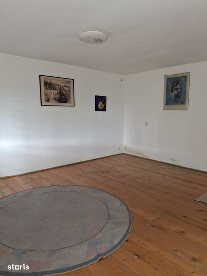 Casă cu Teren 1418 Mp în Bazna