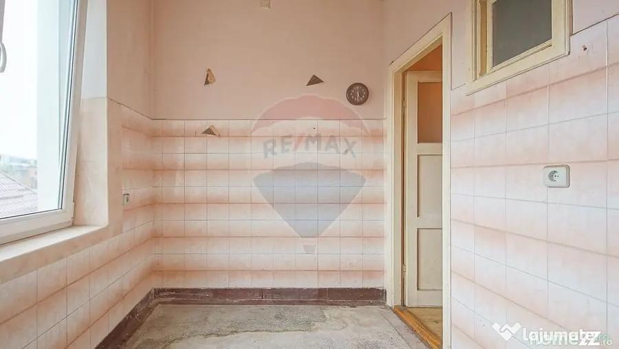 Apartament cu 2 camere decomandat în Dealul Cetății