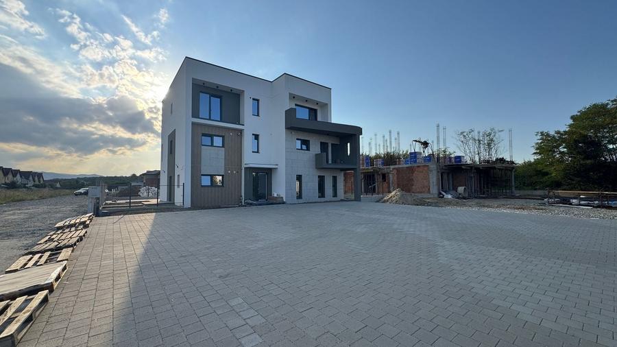 Apartament cu 3 camere decomandat în Arhitecților - Calea Cisnădiei