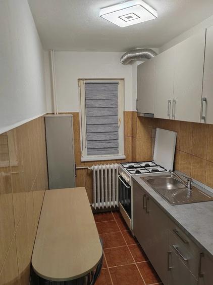 Inchiriez apartament cu 2 camere - 2
