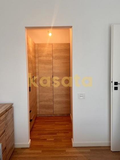 Duplex cu 6 camere cu Canalizare în Nord