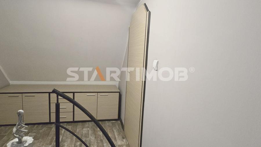 Apartament cu  trei camere la casa - 13