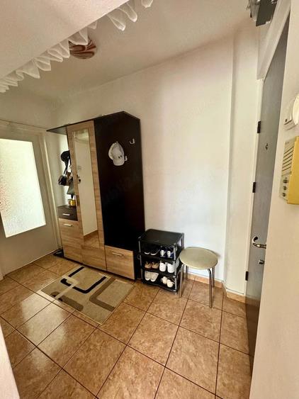 Apartament cu 2 camere semidecomandat în Șagului
