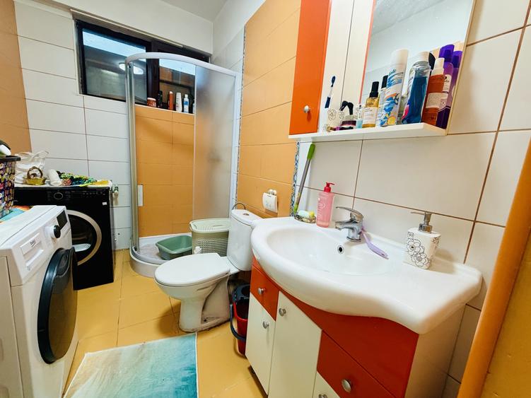 Apartament cu 2 camere decomandat, mobilat în Chiajna