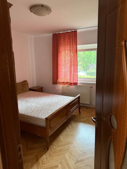 Apartament cu 3 camere decomandat, mobilat în Zorilor