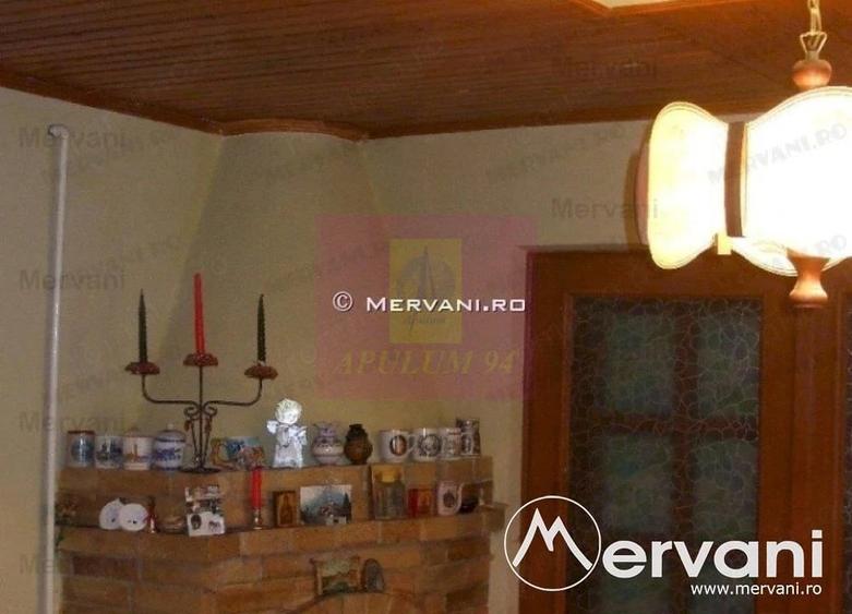 Casă cu 2 camere cu Teren 545 Mp în Central