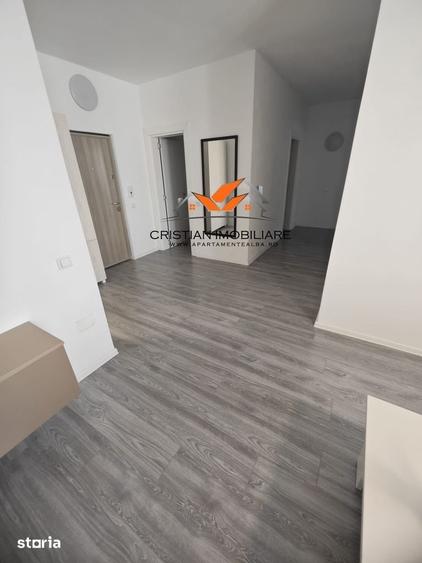 Apartament cu 3 camere decomandat în Cetate