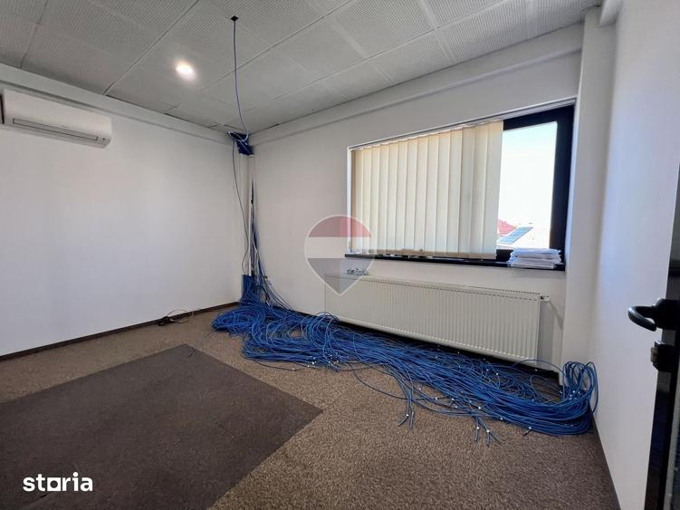 Spațiu comercial, de 350 mp, în Central