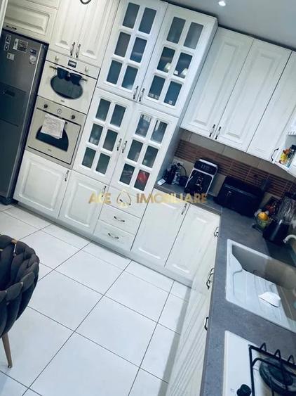 Duplex cu 5 camere cu Canalizare în Popești-Leordeni