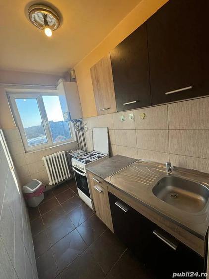 Apartament cu 3 camere semidecomandat în Șagului