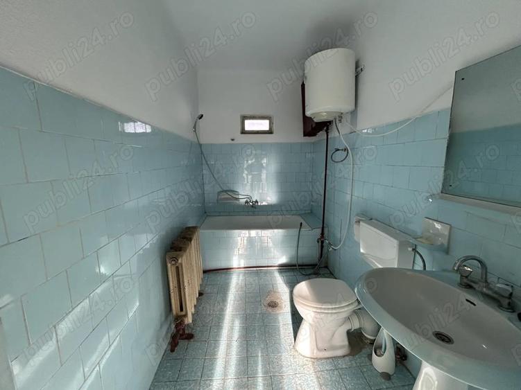 Vand casa mare, 4 cam.in Mandruloc, st.1.484 mp. sc.160,toate utilitatile introduse(incl.gaz) - 1