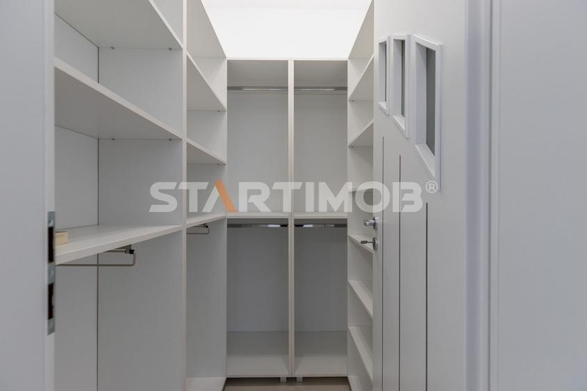 Apartament cu 3 camere decomandat, mobilat în Tractorul