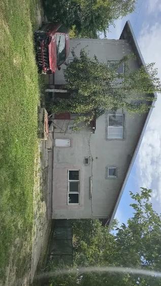 Casă cu Teren 8000 Mp în Crevedia Mare