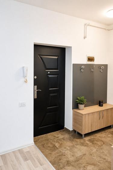Apartament cu 2 camere decomandat în Roșu