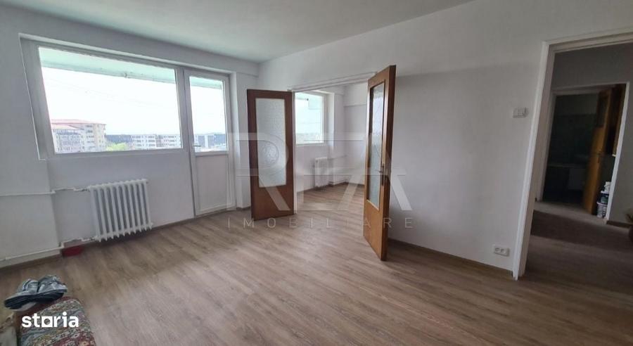 Apartament cu 3 camere decomandat în Drumul Taberei