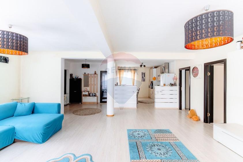 Casă individuală cu 5 camere cu Teren 1240 Mp în Băbana