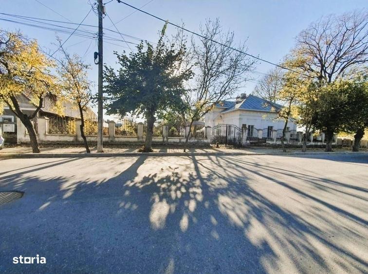 Casă cu 4 camere în Ultracentral