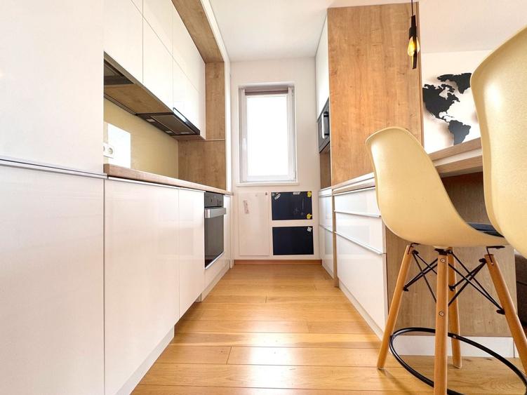 Apartament cu 2 camere semidecomandat, mobilat în Aradului