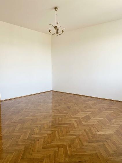 Apartament cu 3 camere decomandat, mobilat în Vatra Luminoasă