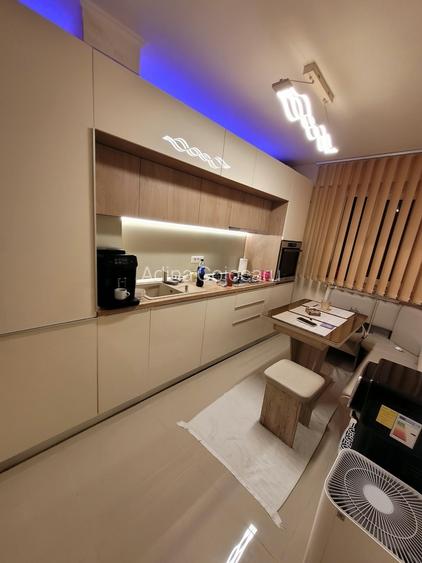 TOMIS III - MACUL ROSU - 3 CAMERE DECOMANDAT - MOBILAT MODERN - -175000 E