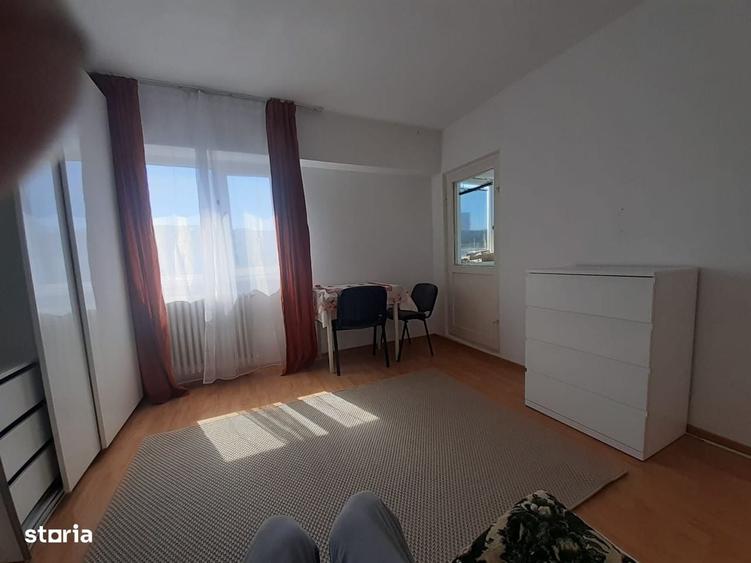 Garsonieră decomandată în Mazepa 1