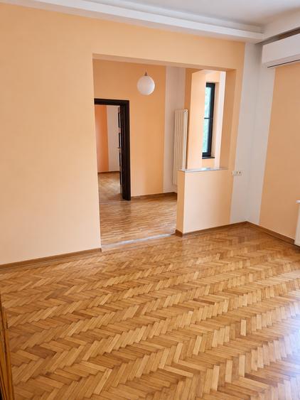 Închiriem apartament 4 camere | Zona Dacia-Eminescu - 1