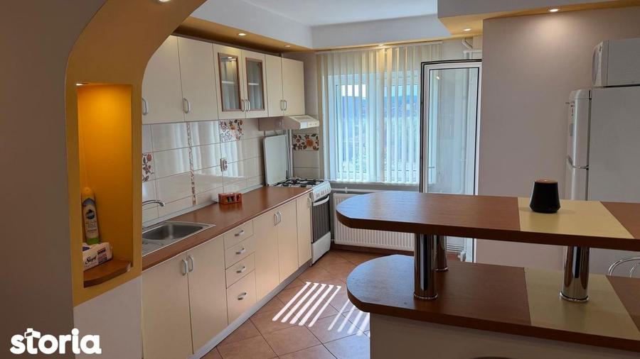 Apartament cu 2 camere decomandat în Calea București