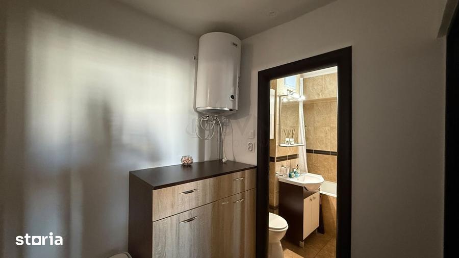 Apartament cu 3 camere decomandat, mobilat în Tei