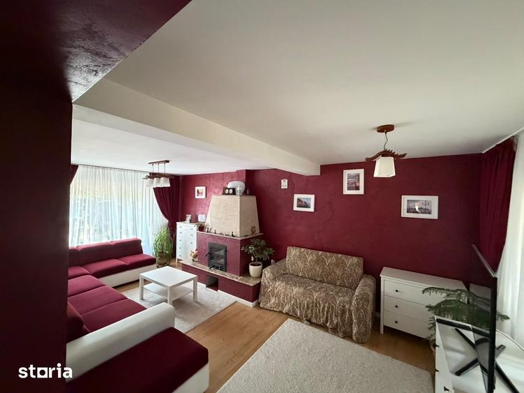 Casă cu 4 camere cu Teren 1000 Mp în Bănești