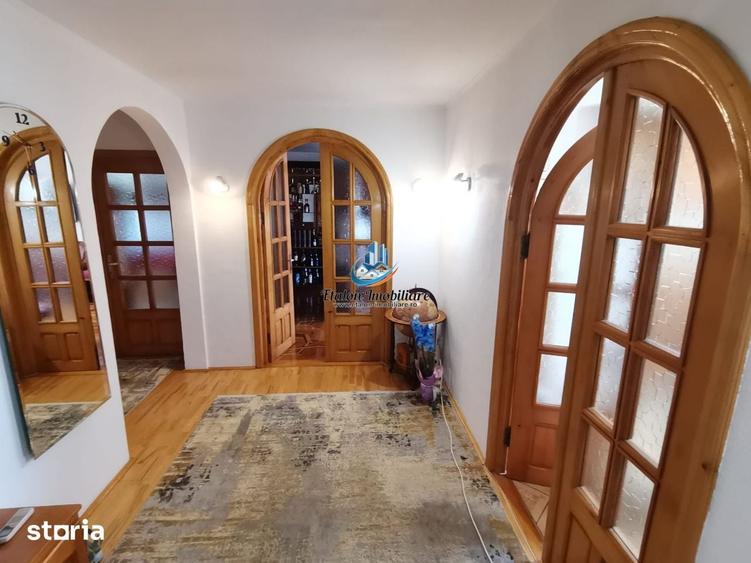 Apartament cu 3 camere decomandat în Calea Romanului