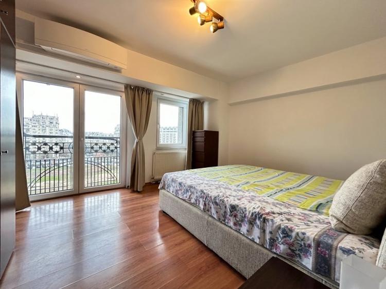 Apartament cu 3 camere decomandat, mobilat în P-ța Alba Iulia