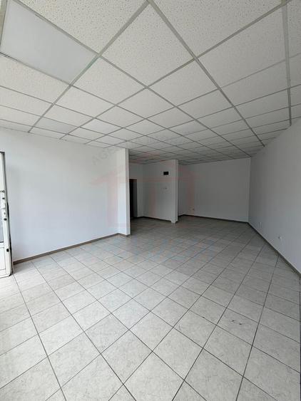 Spațiu comercial, de 53 mp, în Micro 21