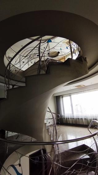 Casă individuală cu 14 camere cu Canalizare în Cernica