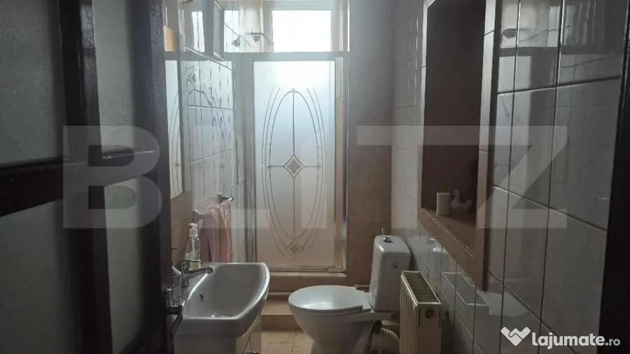 Casă cu 7 camere cu Teren 517 Mp în Lucian Blaga