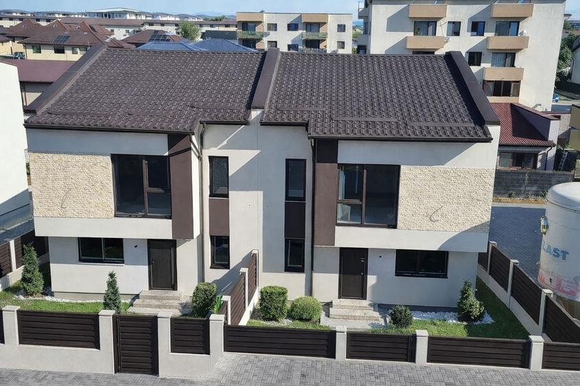 Casă individuală cu 5 camere cu Canalizare în Nord