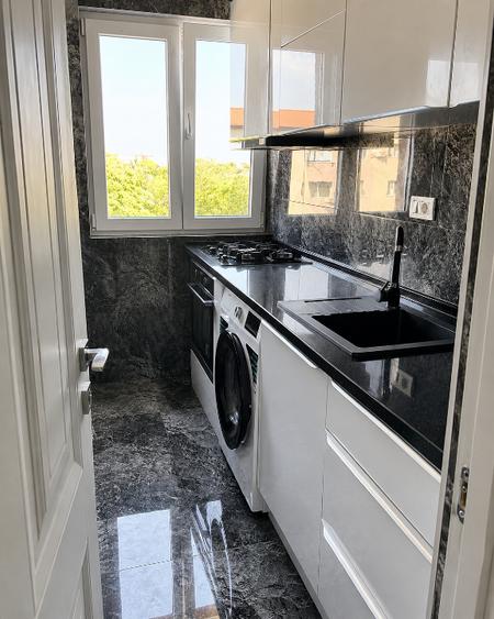 Apartament cu 3 camere decomandat, mobilat în Complex Studențesc